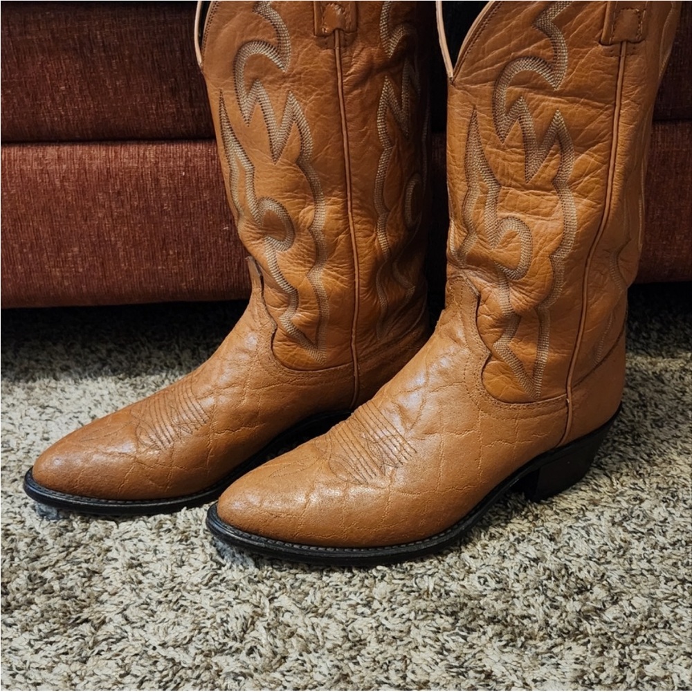 Dan Post Tan Cowboy Western Boots with Decorative Stitching